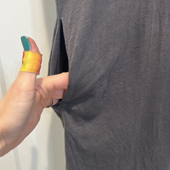 Pact grey t-shirt dress with pockets size small. - Picture 4 of 6